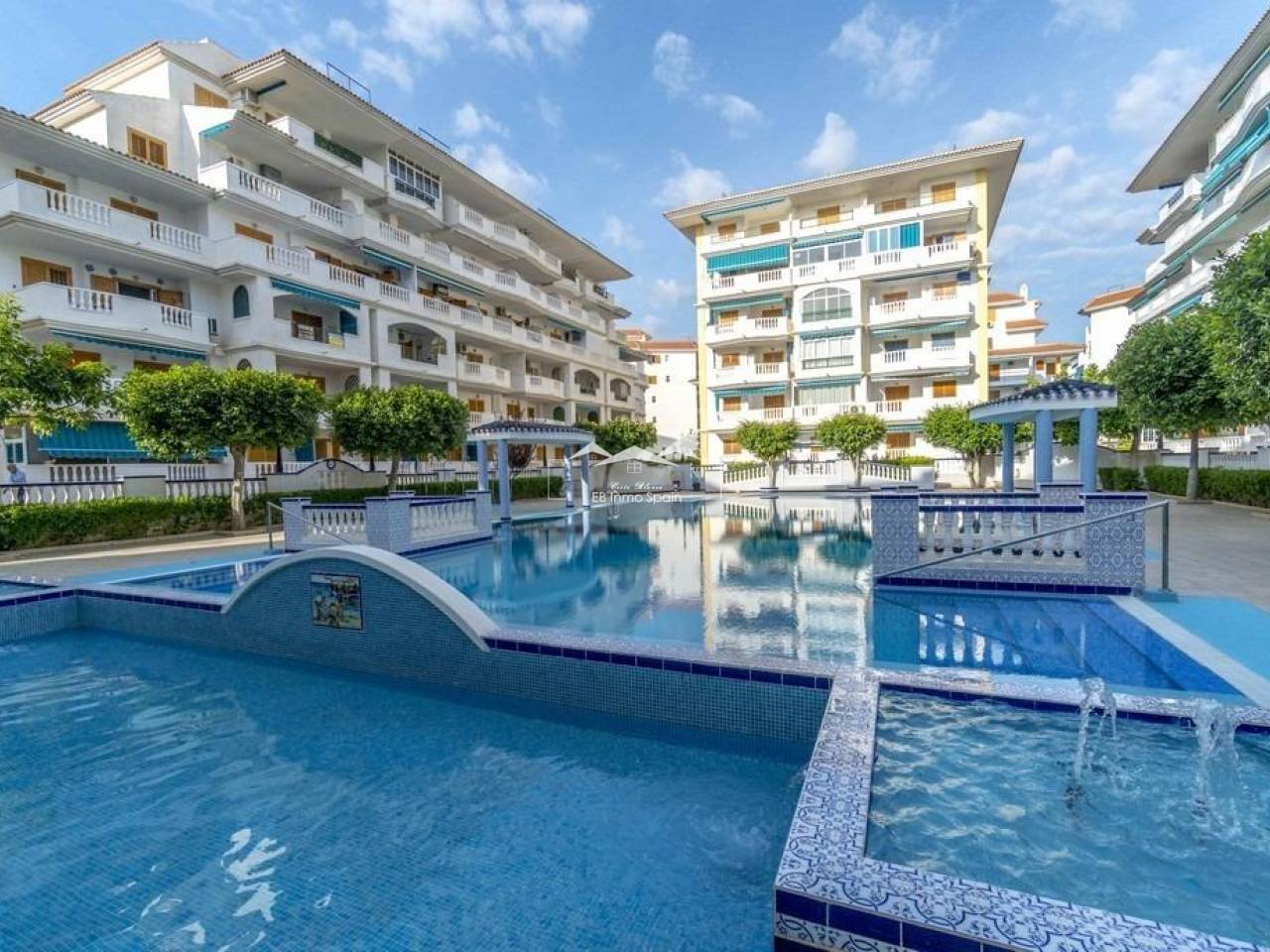 Apartamento - Segunda mano - Torrevieja - UE-54304