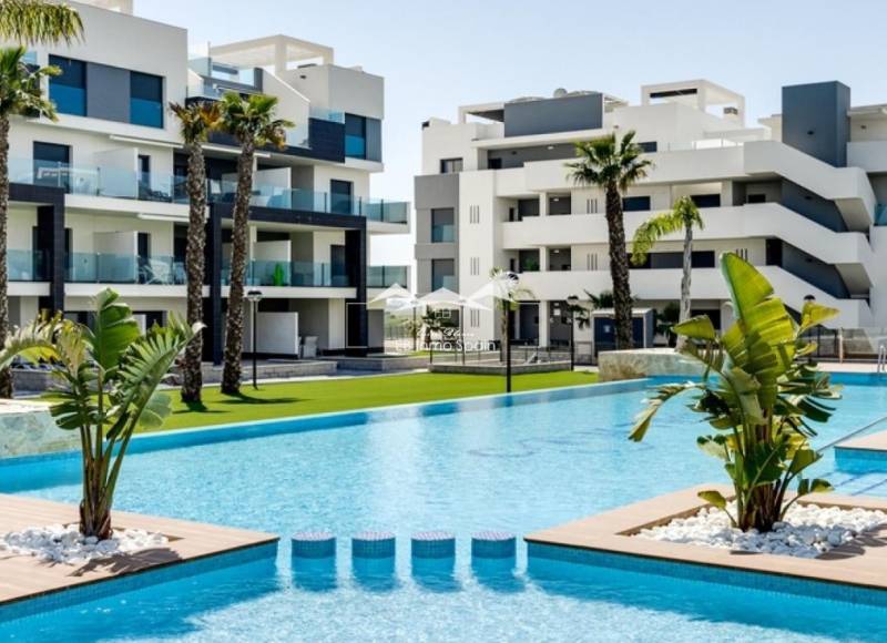Apartment - Resale - El Raso - El Raso