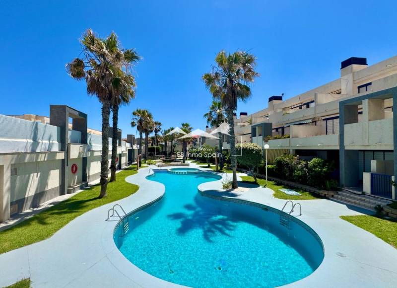 Apartments - Segunda mano - Torrevieja - La Mata