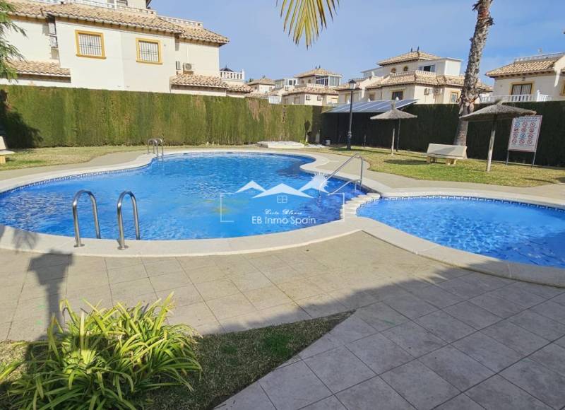 Bungalow - Segunda mano - Orihuela Costa - Lomas de Cabo Roig