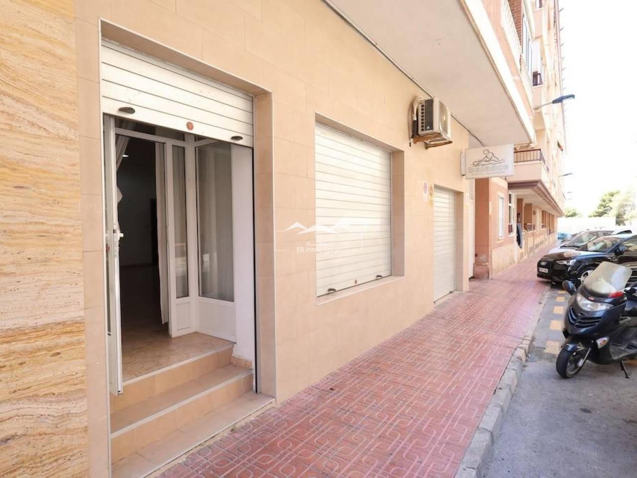 Commercial Unit - Segunda mano - Torrevieja - I-72733