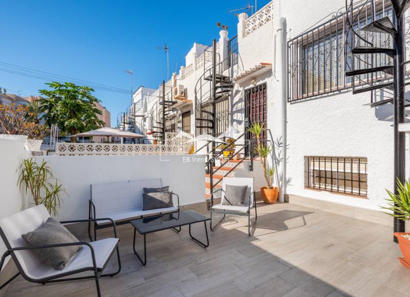 Corner Townhouse - Resale - Torrevieja - La Mata