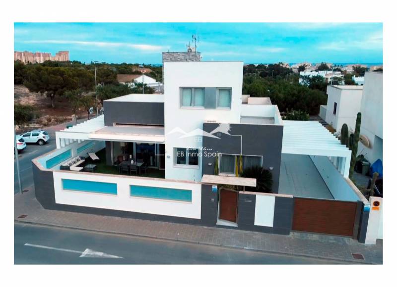 Detached House / Villa - Resale - Mil Palmeras - Mil Palmeras