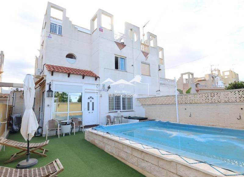 terraced house - Segunda mano - Torrevieja - Torretas