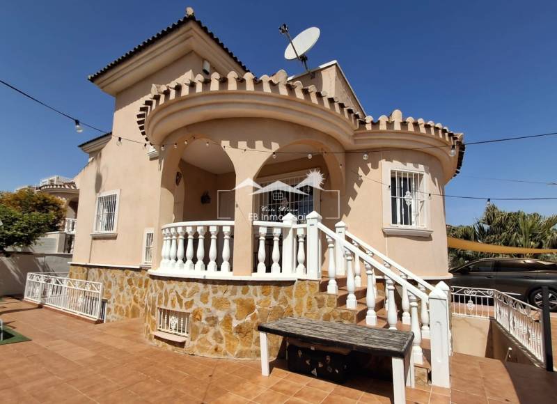 Villa Detached - Seconde main - Ciudad Quesada - Doña Pepa