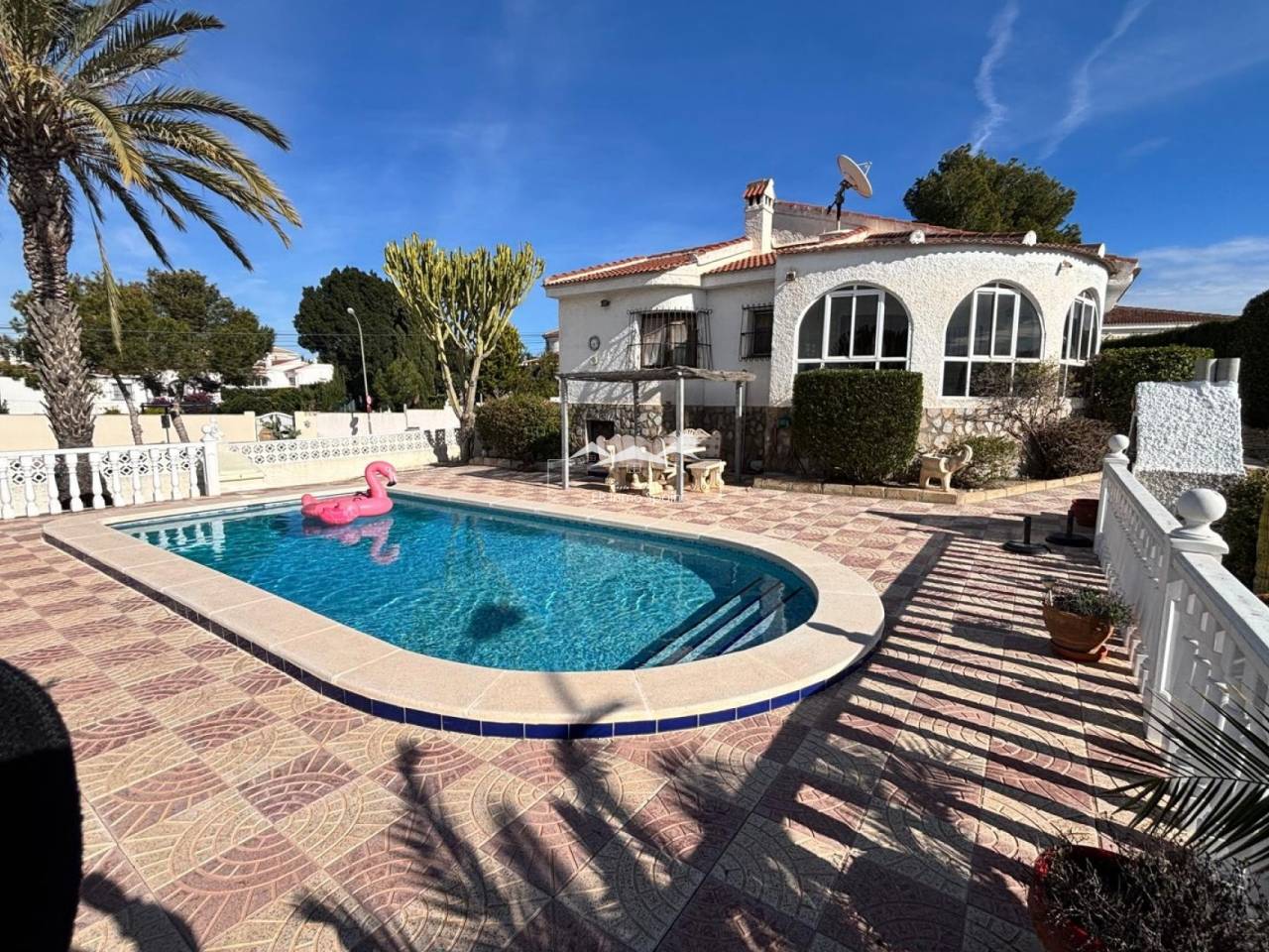 Villa / Detached - Segunda mano - Ciudad Quesada - JPS-50761