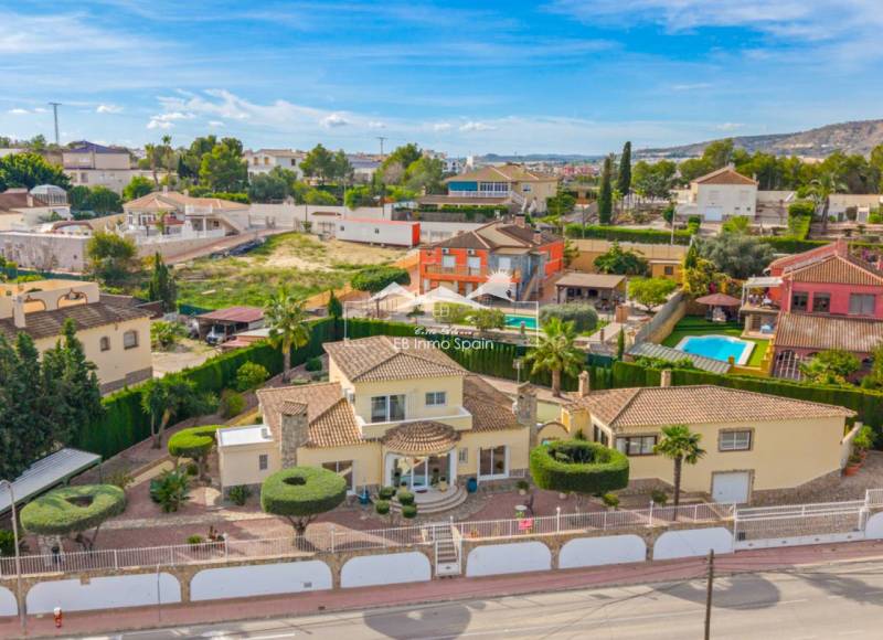 Villa - Resale - Algorfa - Castillo De Montemar