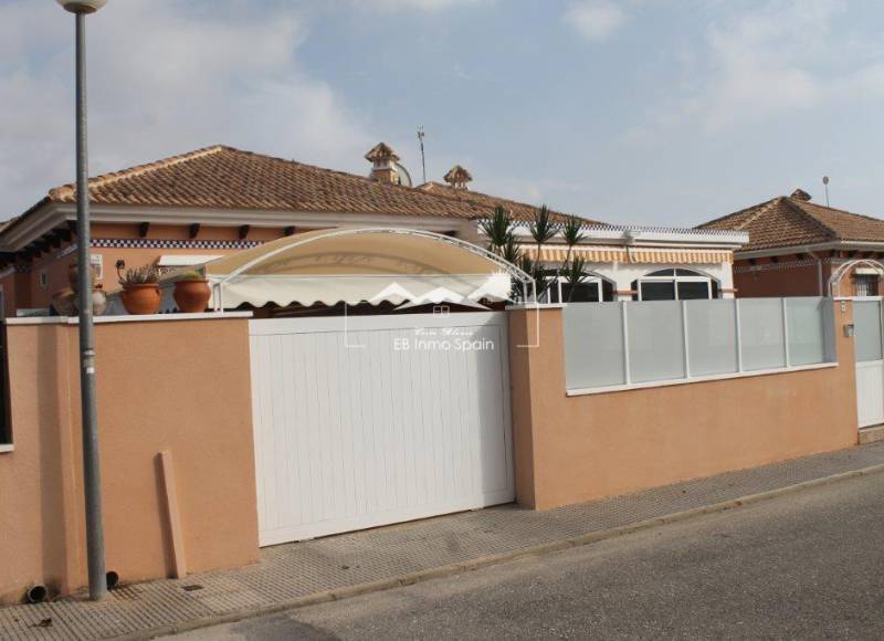 Villa - Resale - Los Montesinos - Los Montesinos