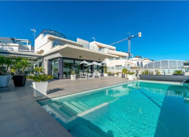 Villa - Resale - Orihuela Costa - Campoamor