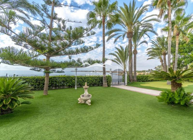 Villa - Resale - Orihuela Costa - Punta Prima