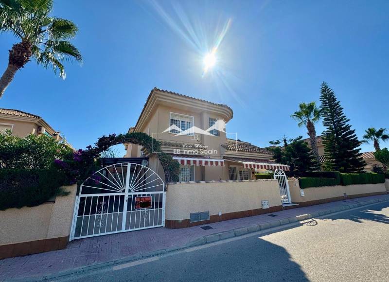 Villa - Seconde main - Torrevieja - Punta Prima