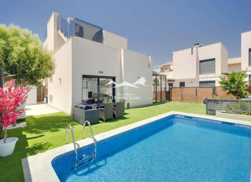 Villa - Seconde main - Torrevieja - Torrevieja