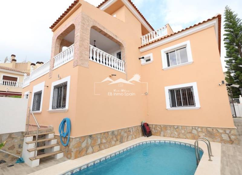Villa - Segunda mano - San Miguel De Salinas - Las filipinas